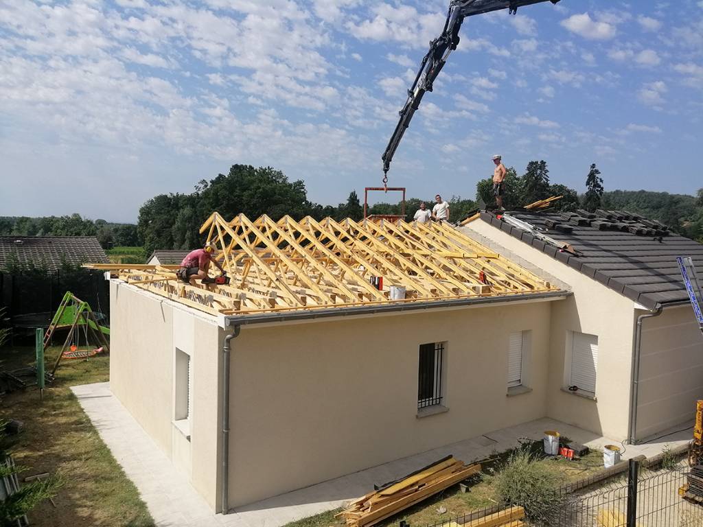 surelevation-toit-chapelle-charpente