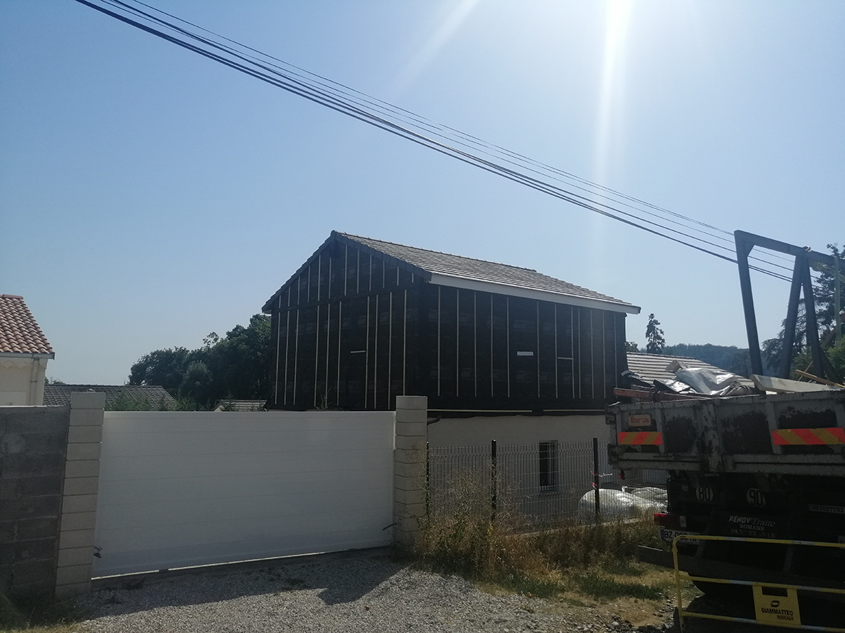 surelevation-toit-maison-chapelle-charpente