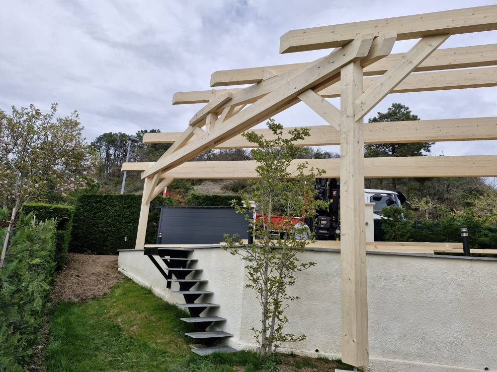 chapelle-charpente-carport